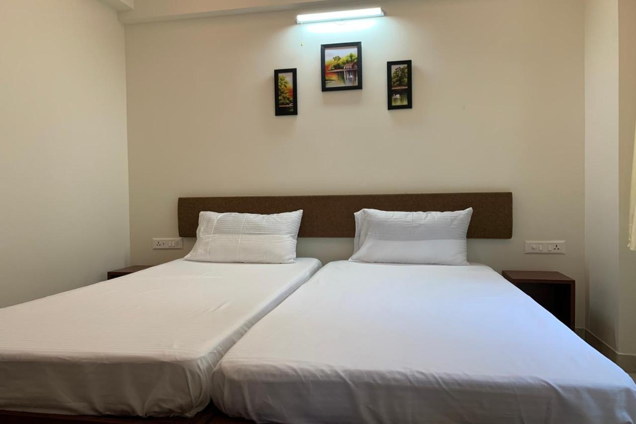 Vennela Hotel Apartments Bangalore Extérieur photo