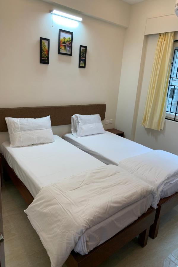 Vennela Hotel Apartments Bangalore Extérieur photo